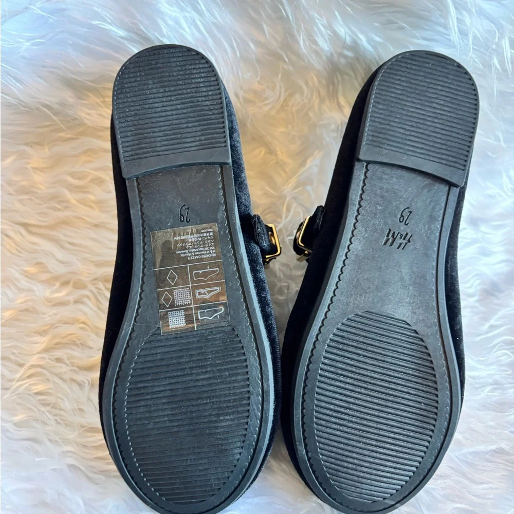 H&M SZ. 12 Black Mary Jane Flat with Buckle Gold Hardware