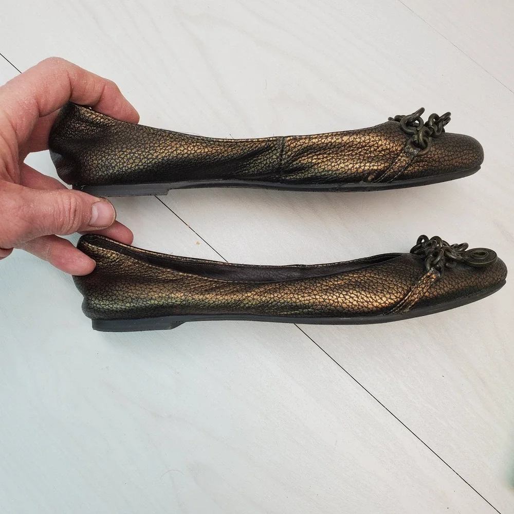 Calvin Klein Jeans Women's Metallic Bronze Ballet Flats Chain Lock Detail Size 5