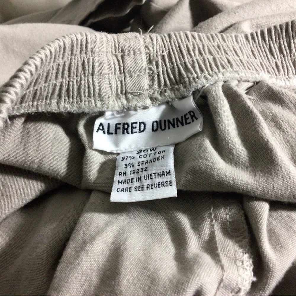 Classic Woman’s Light Beige  Elastic-Waist Pants