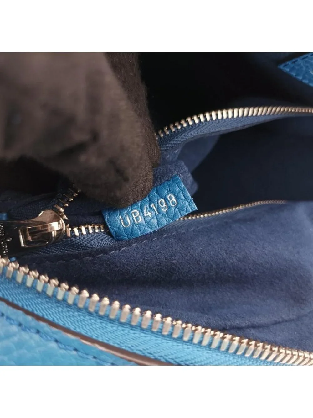 Louis Vuitton Alma Briefcase MM Blue Taurillon Leather
